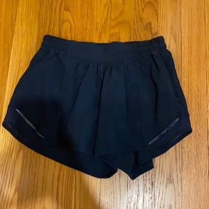 Lululemon HOTTY HOT HIGH-RISE LINED SHORT 4"